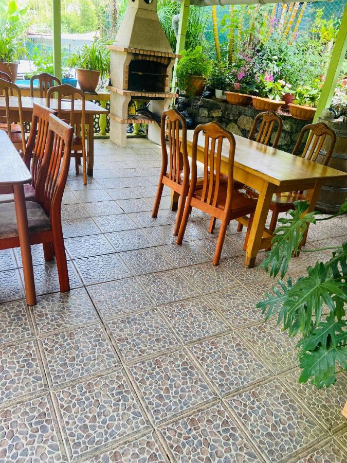 Chambres D'Hotes L'Orchidee Rose Salazie Exterior photo
